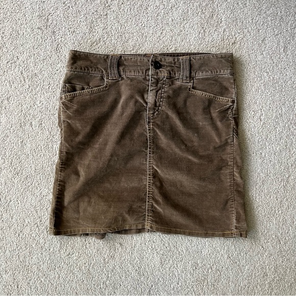 American Eagle Outfitters Dresses & Skirts - American Eagle Brown Corduroy Mini Skirt‎